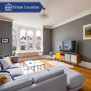 Luxury 2 Bed In The Heart Of Apartment